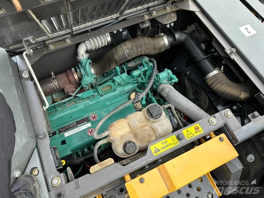 Volvo ECR 235 E LC Paletli ekskavatörler