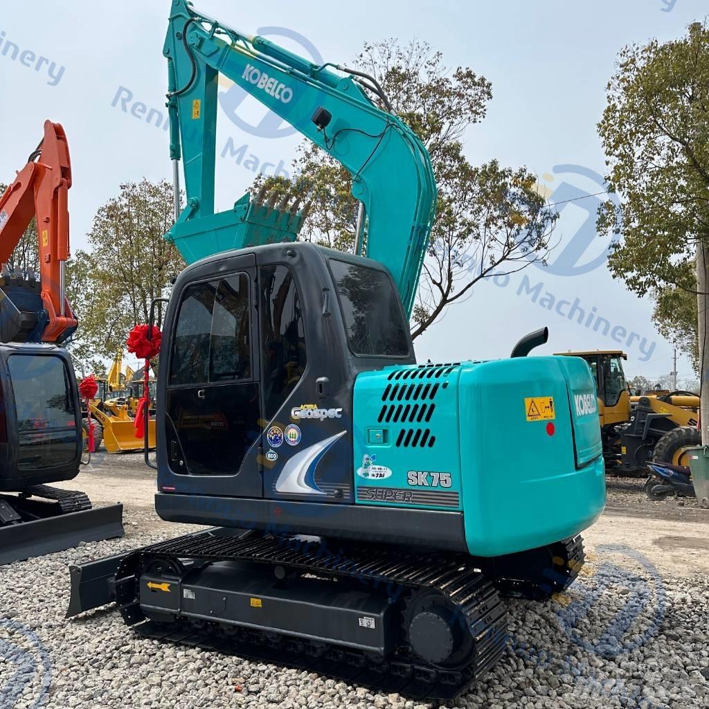 Kobelco SK75 Paletli ekskavatörler