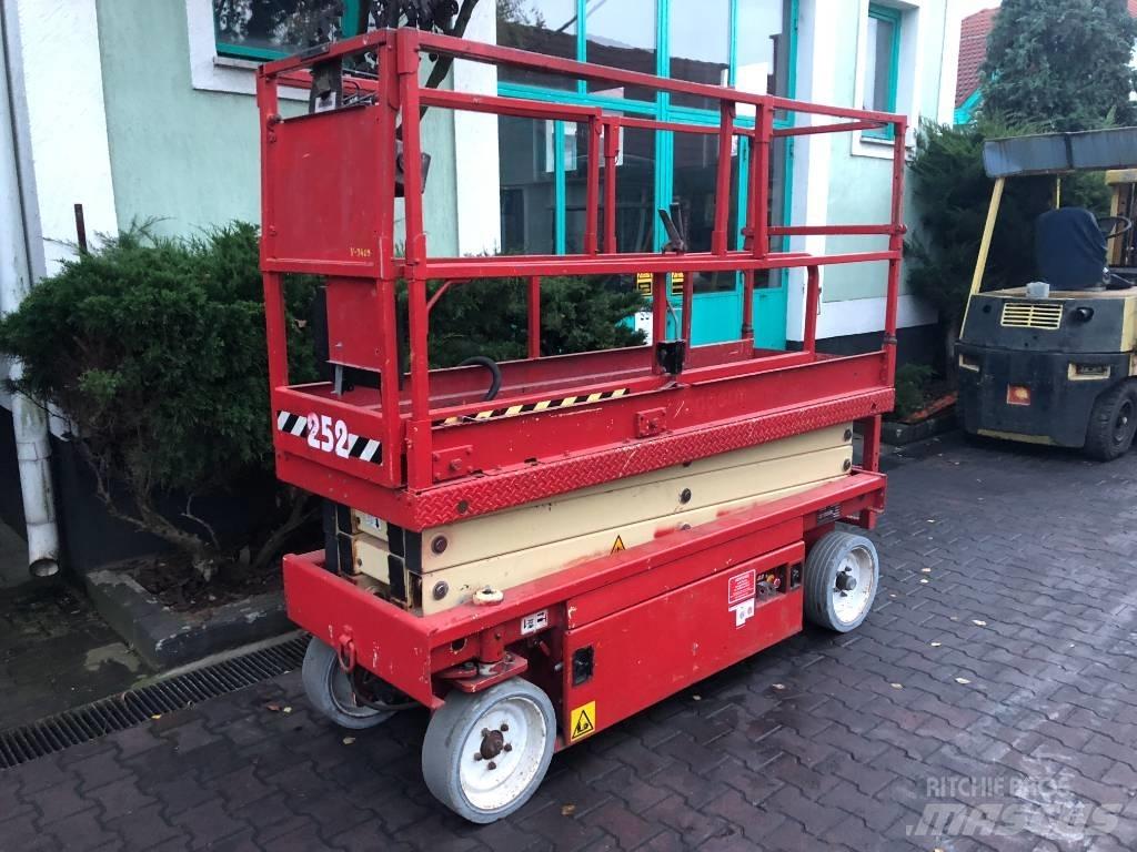 JLG 2030 F3    V-3409 Personel Platformları ve Cephe Asansörleri