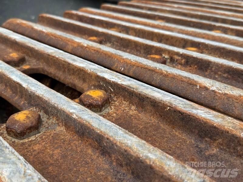 Volvo EC 300 ENL Paletli ekskavatörler