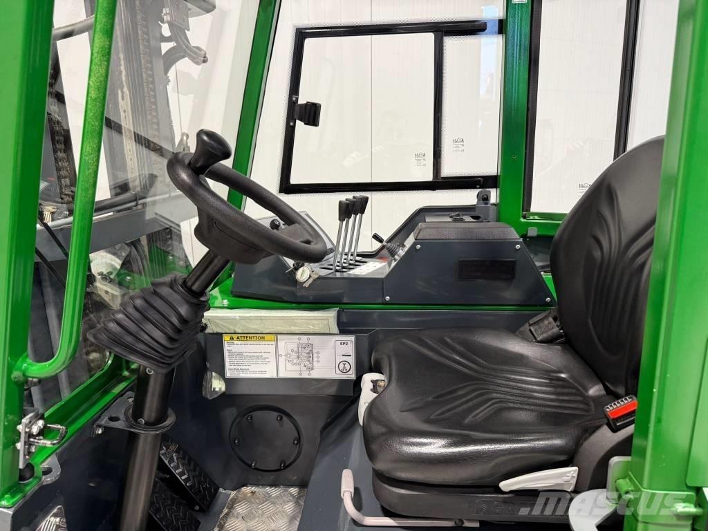 Combilift CBE2500 4 yönlü reach truck