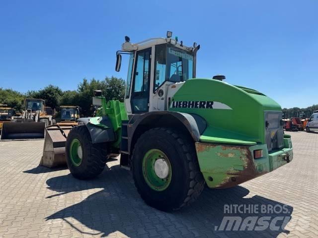 Liebherr L 538 Tekerlekli yükleyiciler