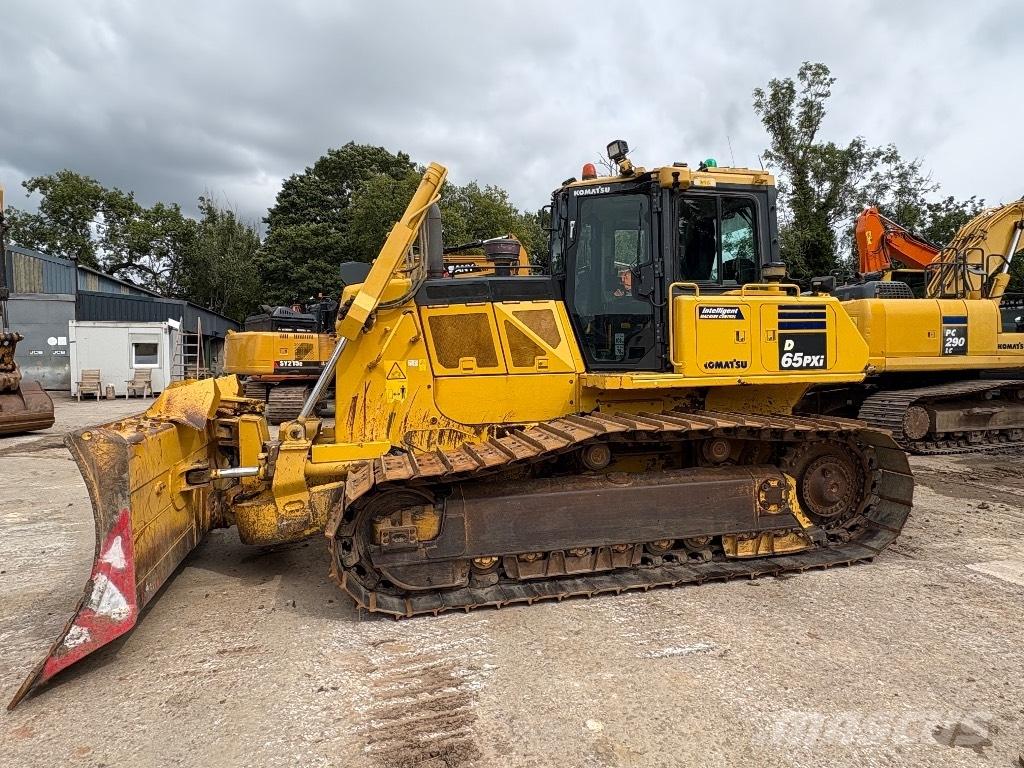 Komatsu D65PXI-18 Paletli dozerler