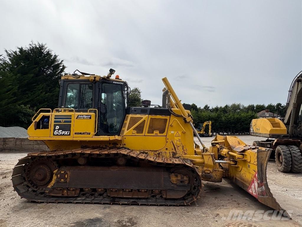 Komatsu D65PXI-18 Paletli dozerler