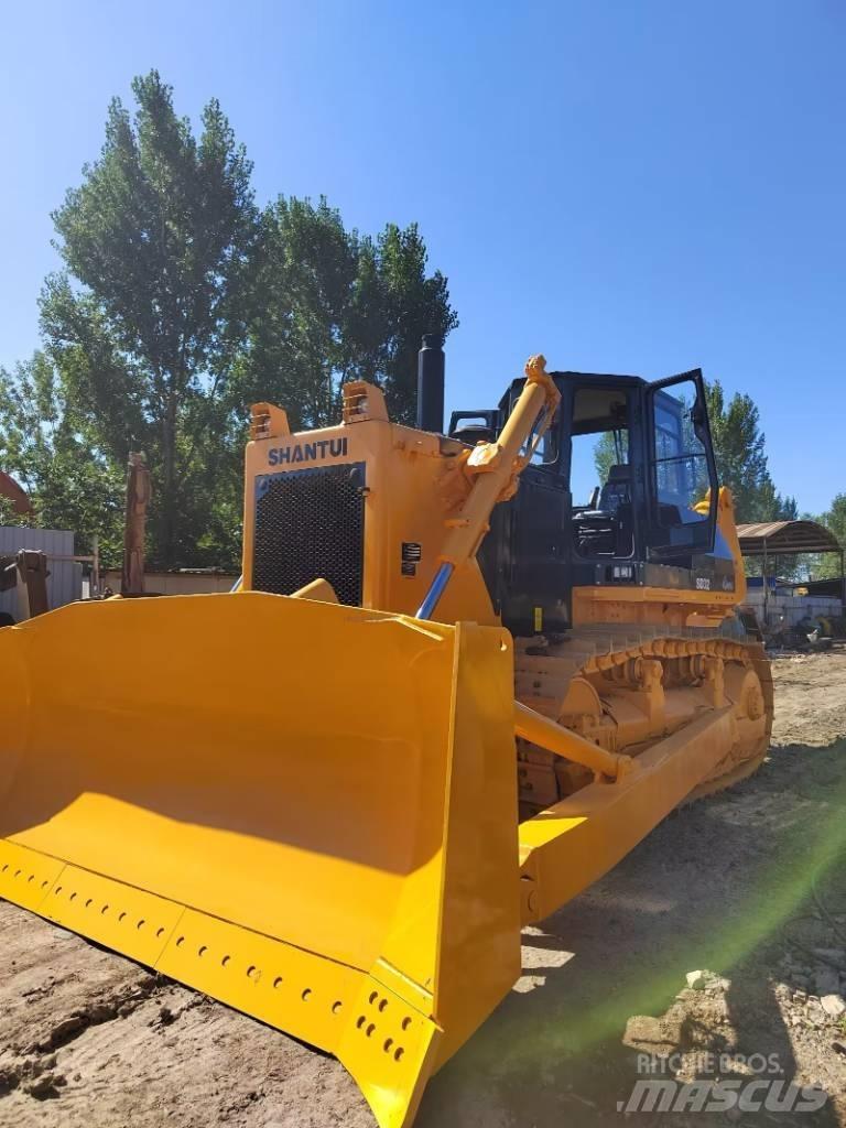 Shantui SD 32 Paletli dozerler