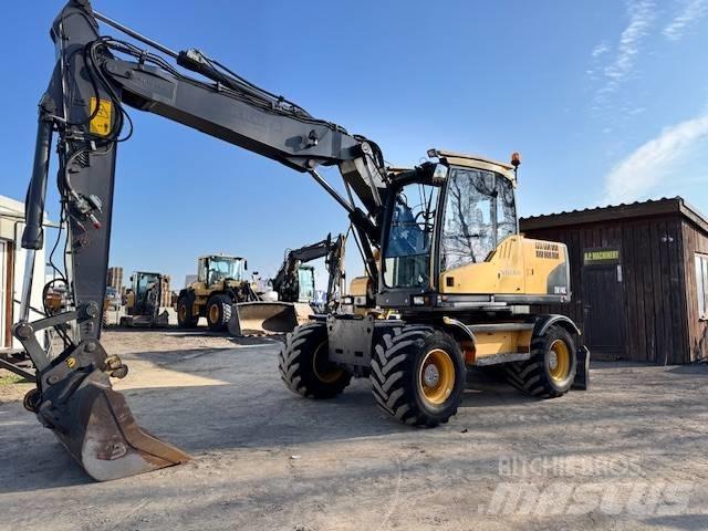 Volvo EW 140 C Lastik tekerli ekskavatörler