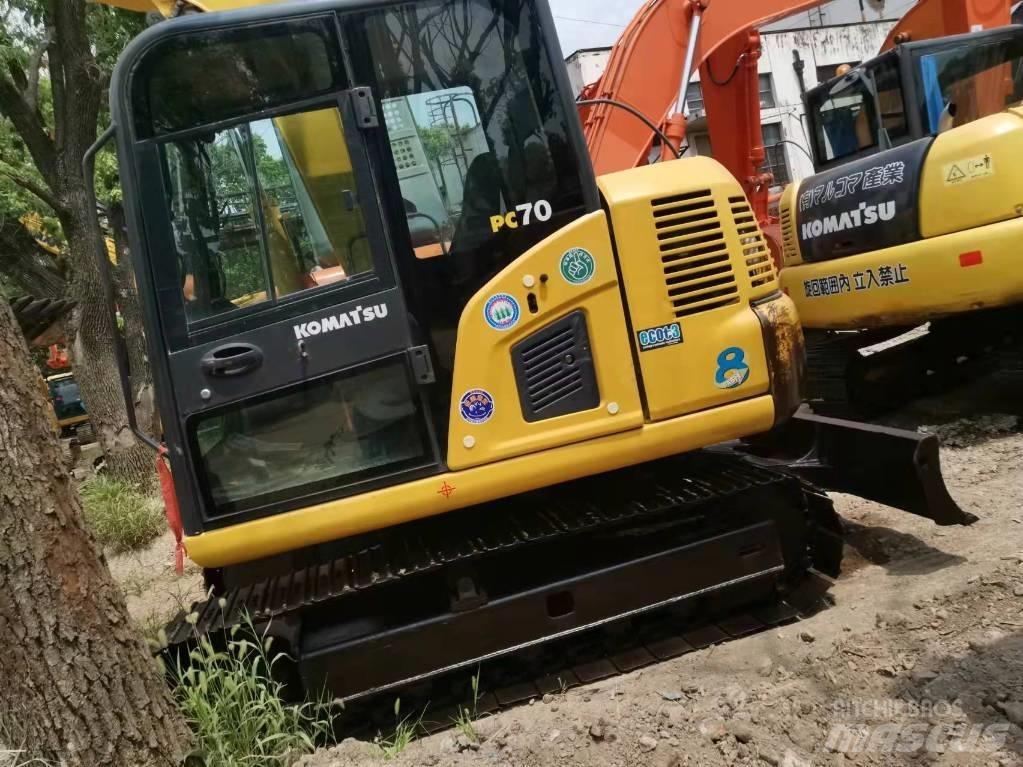Komatsu PC 70-8 Paletli ekskavatörler