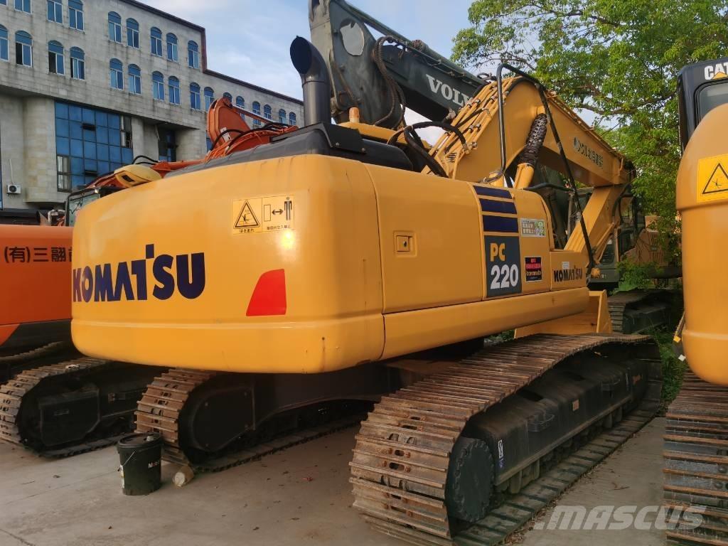 Komatsu PC 220-7 Paletli ekskavatörler