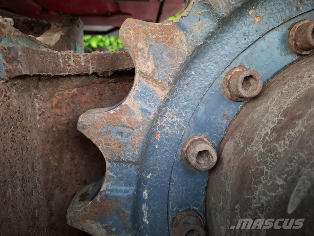 Takeuchi TB2150R Paletli ekskavatörler