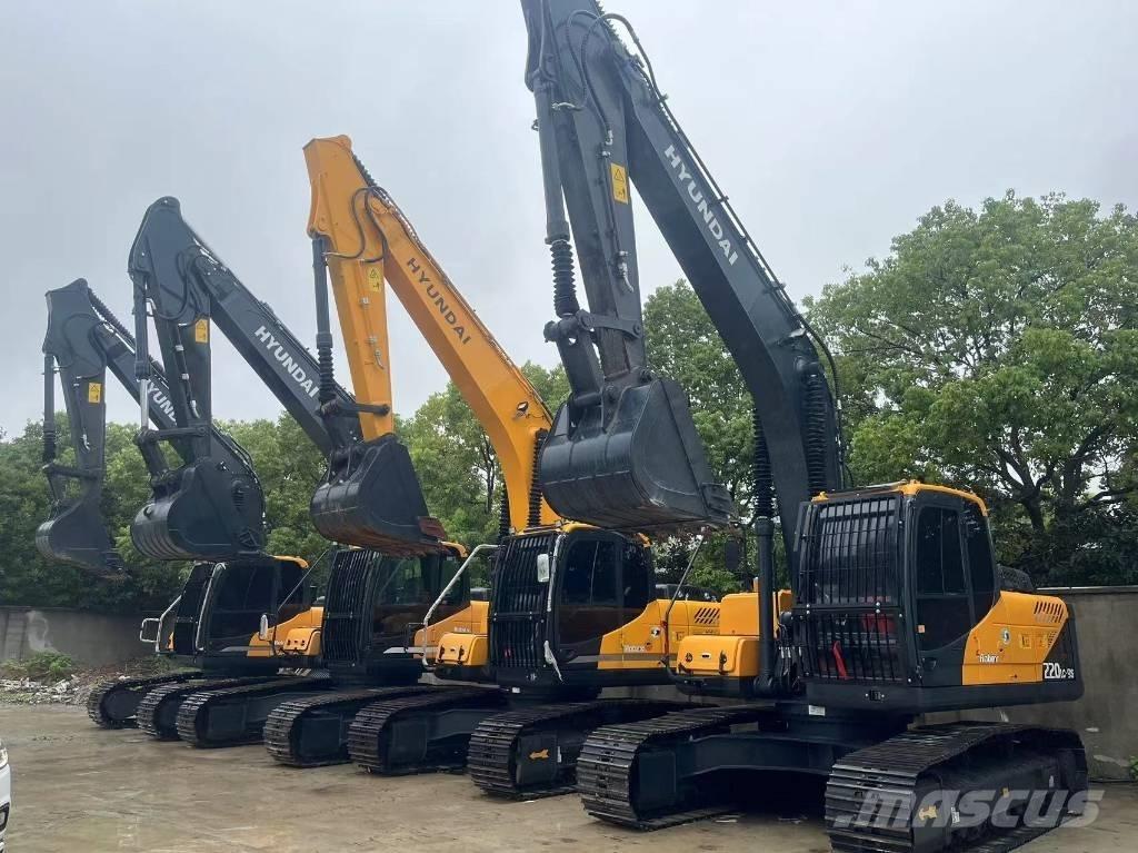 Komatsu PC 240 LC Paletli ekskavatörler