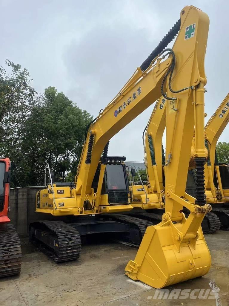 Komatsu PC 240 LC Paletli ekskavatörler