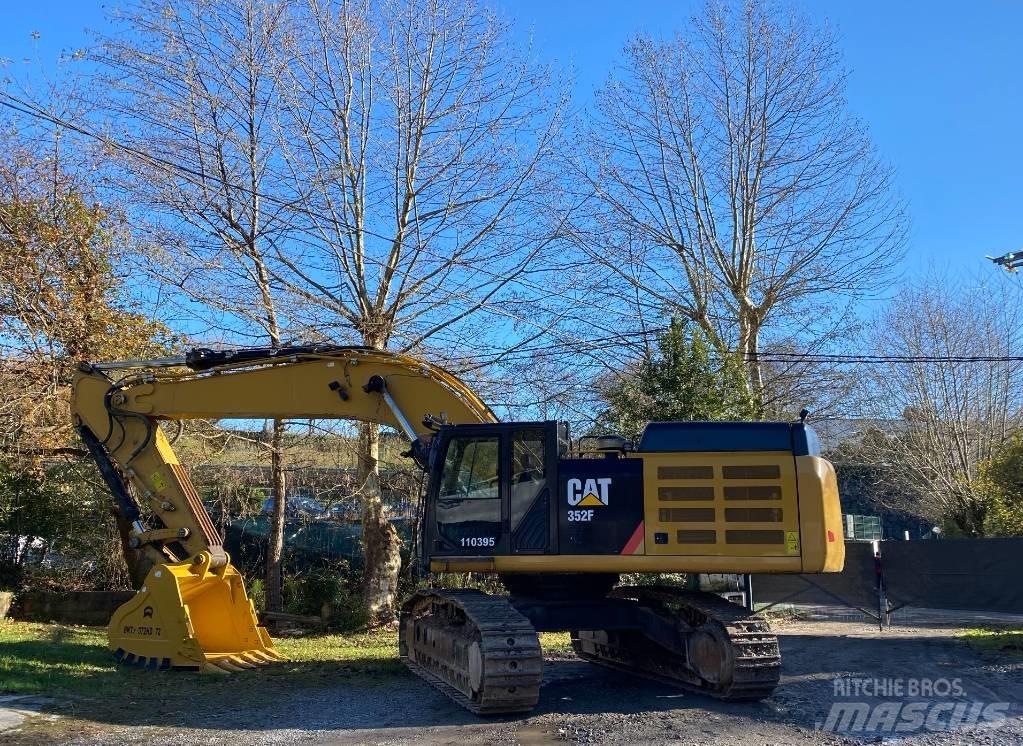 CAT 352 F Paletli ekskavatörler