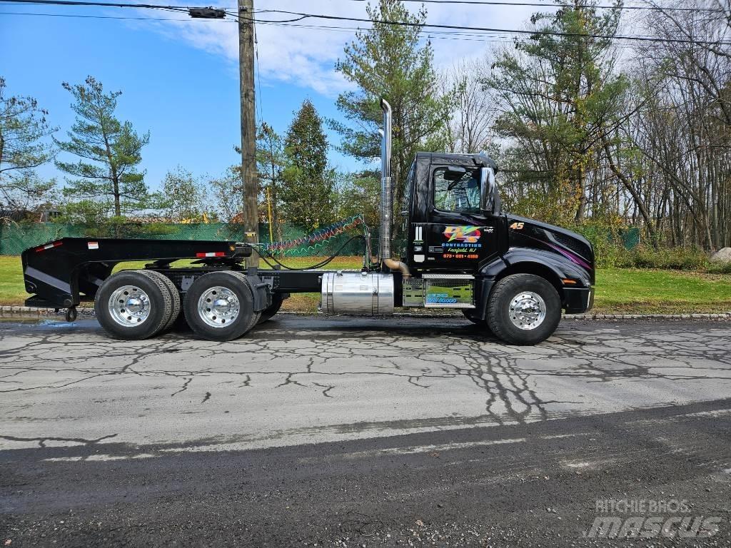 Volvo VNX 64 T300 Flatbed kamyonlar