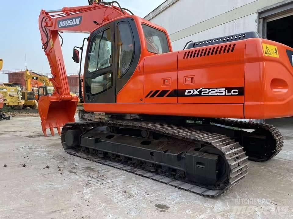 Doosan dx225 Paletli ekskavatörler