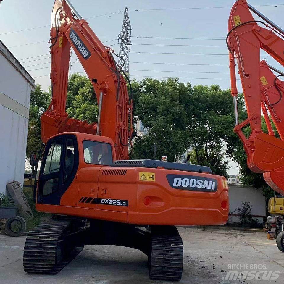 Doosan dx225 Paletli ekskavatörler