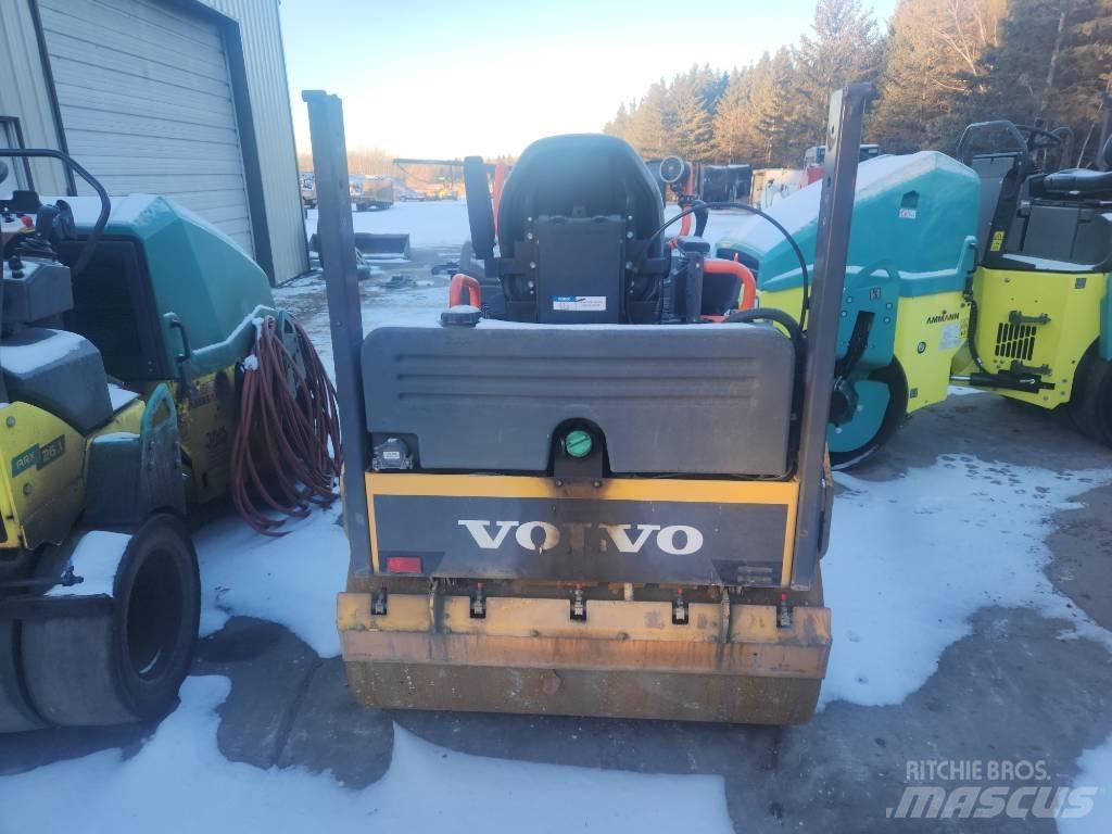 Volvo DD35B Çift tamburlu silindirler