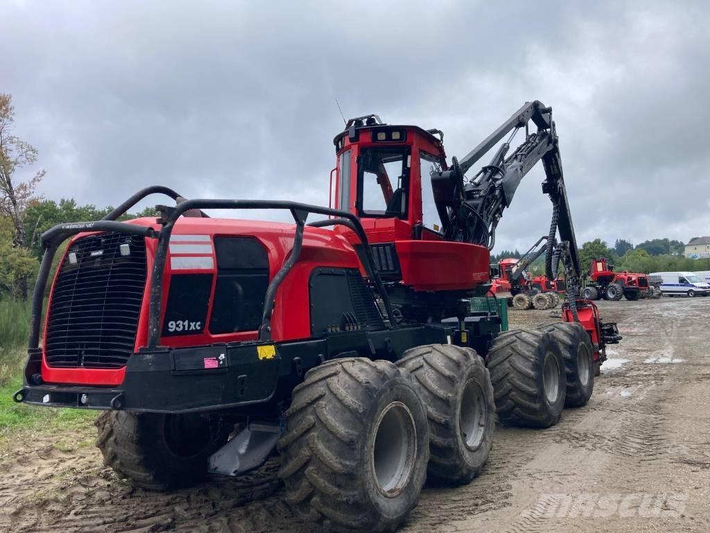 Komatsu 931 XC Biçerdöverler