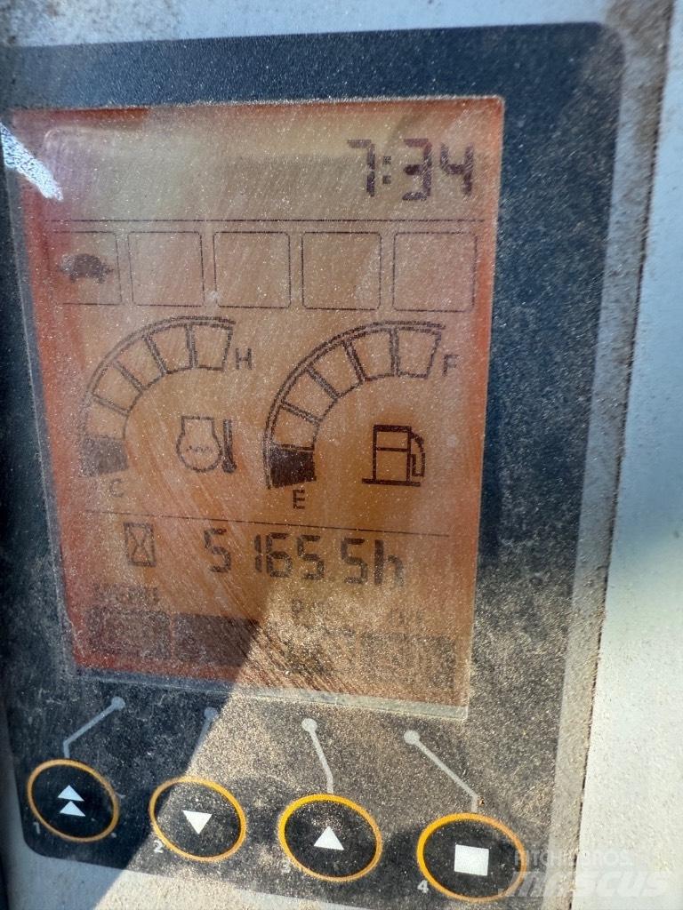 Hitachi ZX 33 Paletli ekskavatörler