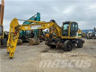 Doosan DX 160 WR Lastik tekerli ekskavatörler