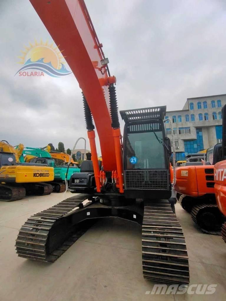 Hitachi ZX 200 Paletli ekskavatörler