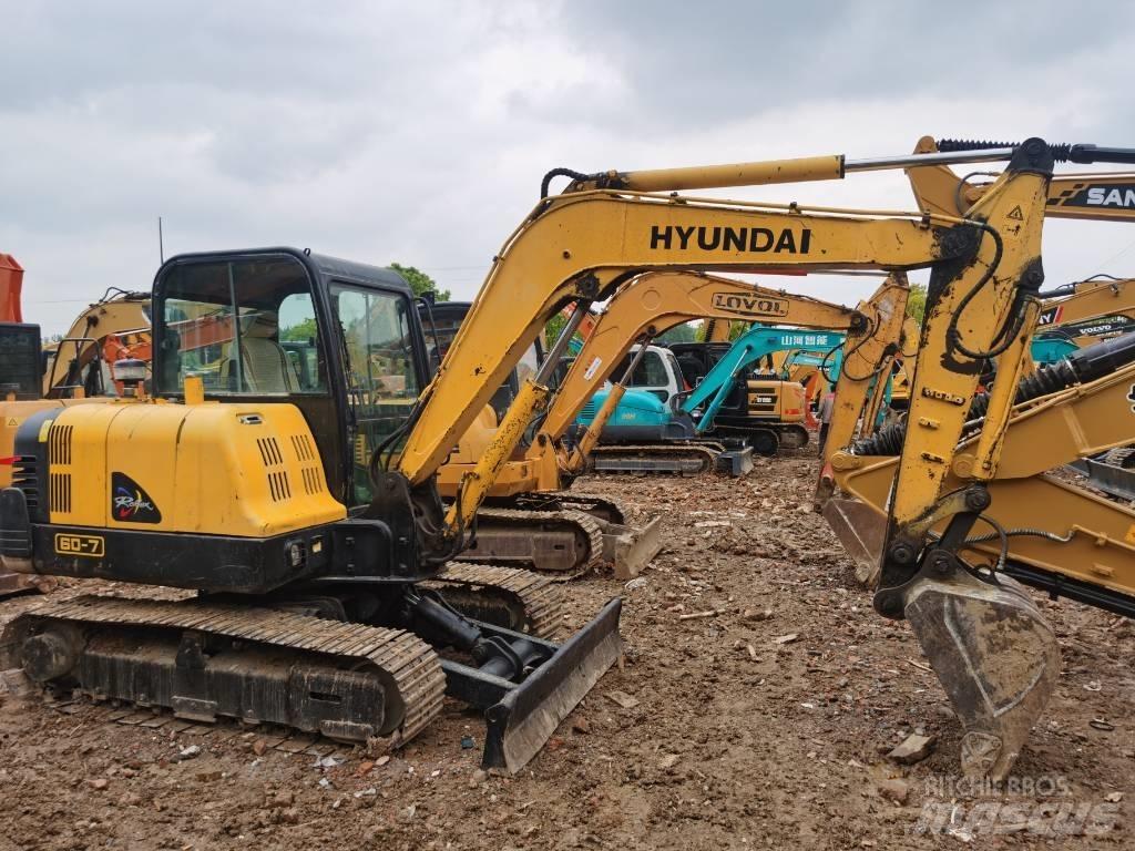 Hyundai R60 Paletli ekskavatörler