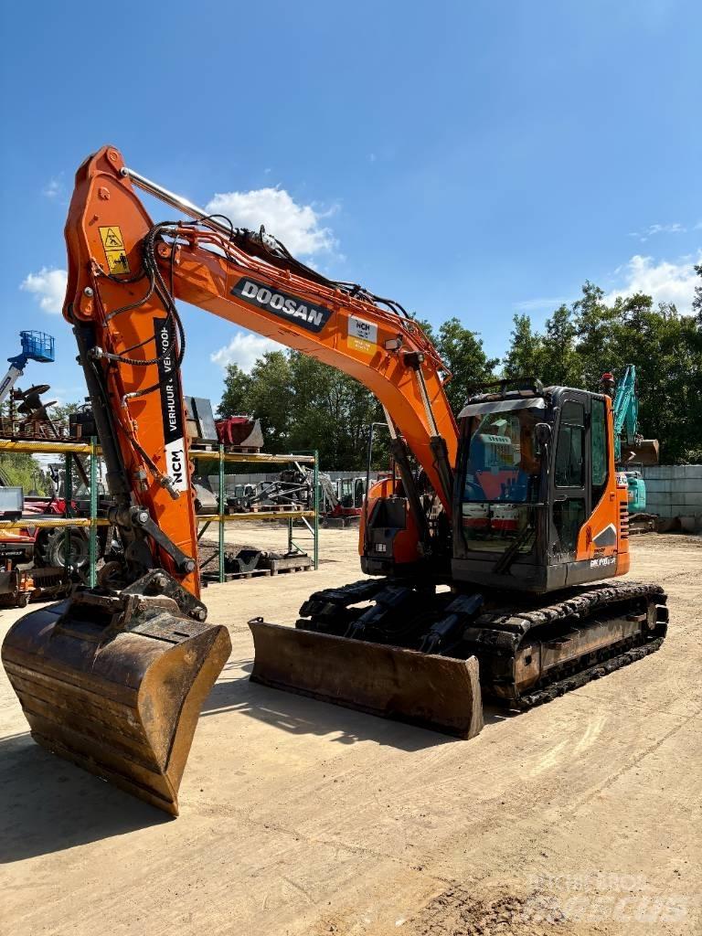 Doosan DX 140 LCR Paletli ekskavatörler