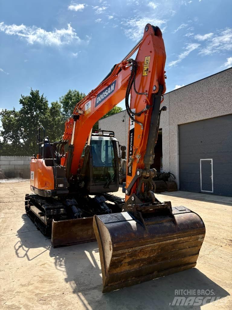 Doosan DX 140 LCR Paletli ekskavatörler