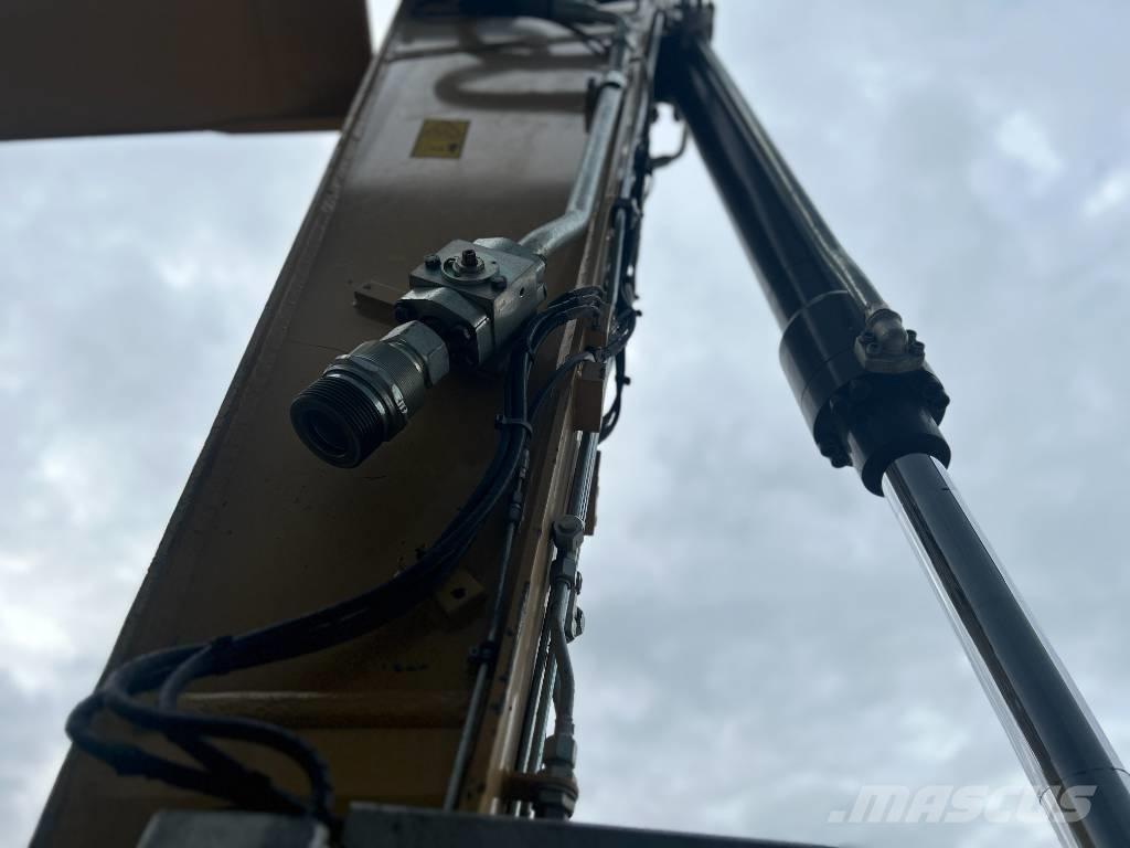 CAT M318F Lastik tekerli ekskavatörler