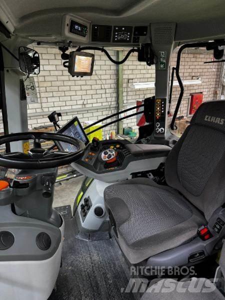 CLAAS AXION 830 Traktörler