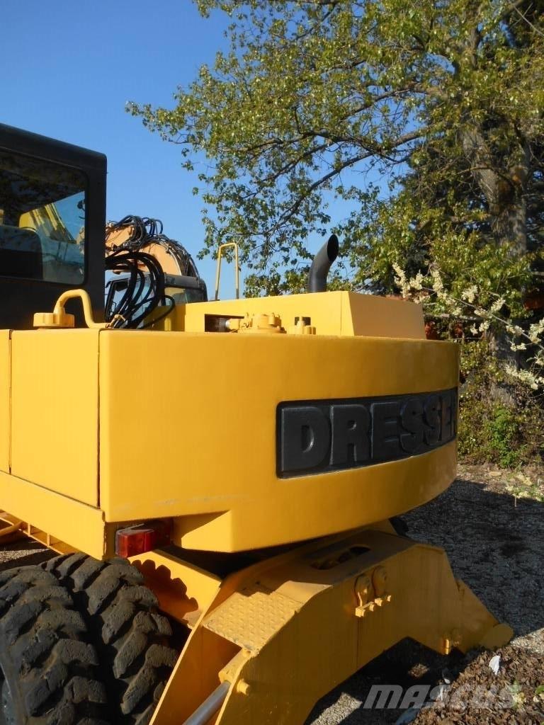 Furukawa 625E Lastik tekerli ekskavatörler