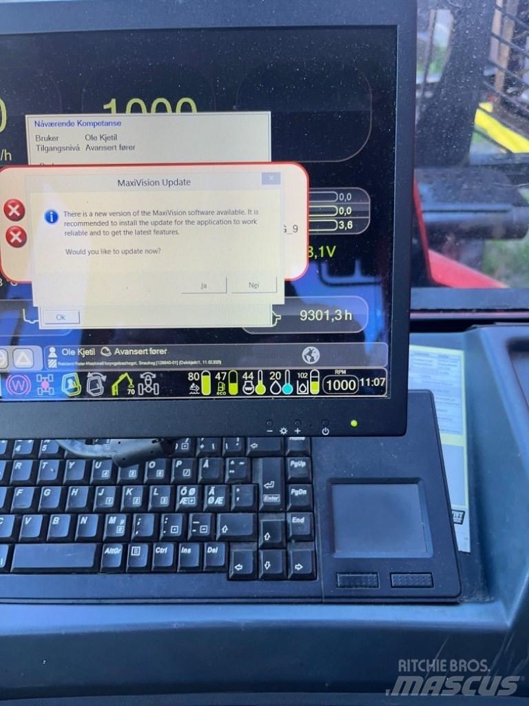 Komatsu 855 Tomruk yükleyici traktörler