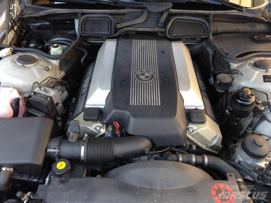 BMW GH-GG35 Otomobiller