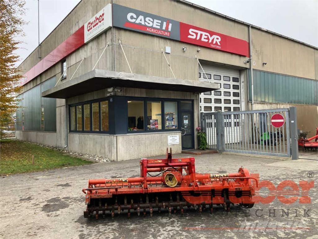 Becker 3,00 m Üniversal ekim makinasi