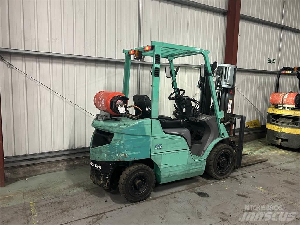 Mitsubishi FG25NT LPG'li forkliftler