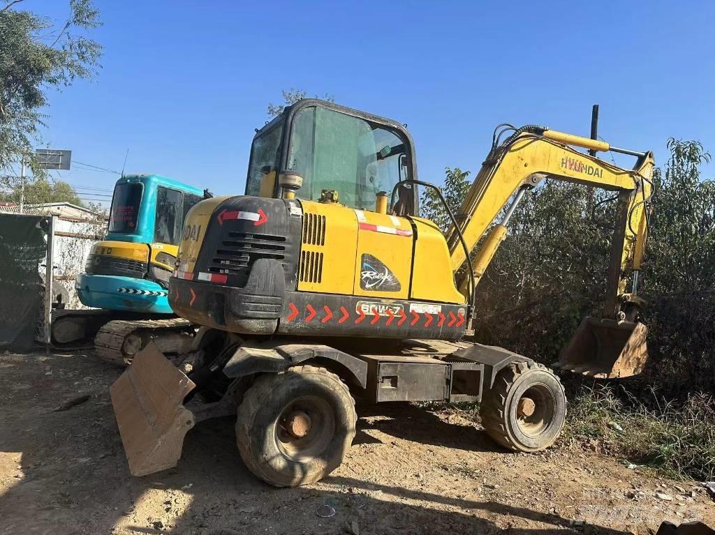 Hyundai R60W-7 Paletli ekskavatörler