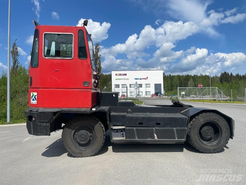 Kalmar TRX252 Terminal çekiciler