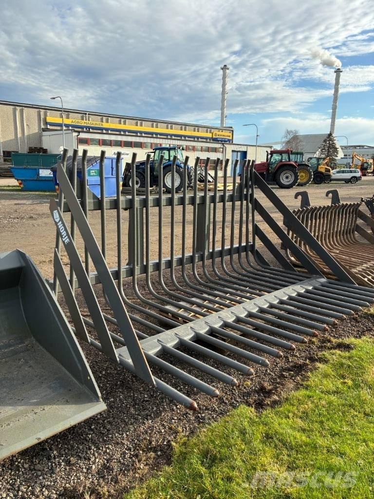 Norje Ensilagegrep Diger tarim makinalari