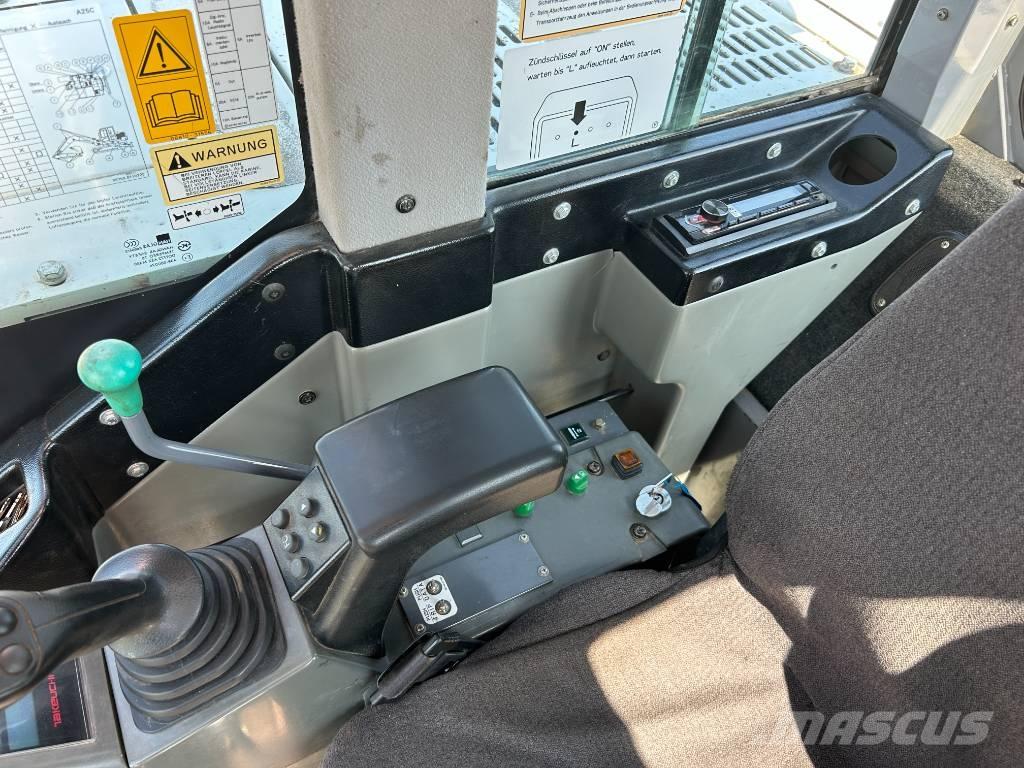 Takeuchi TB 1140 Paletli ekskavatörler