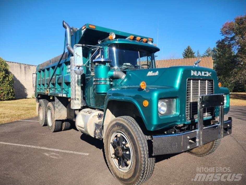 Mack 690S Damperli kamyonlar
