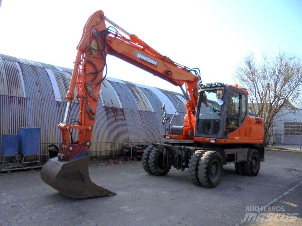 Doosan DX 160 W Lastik tekerli ekskavatörler
