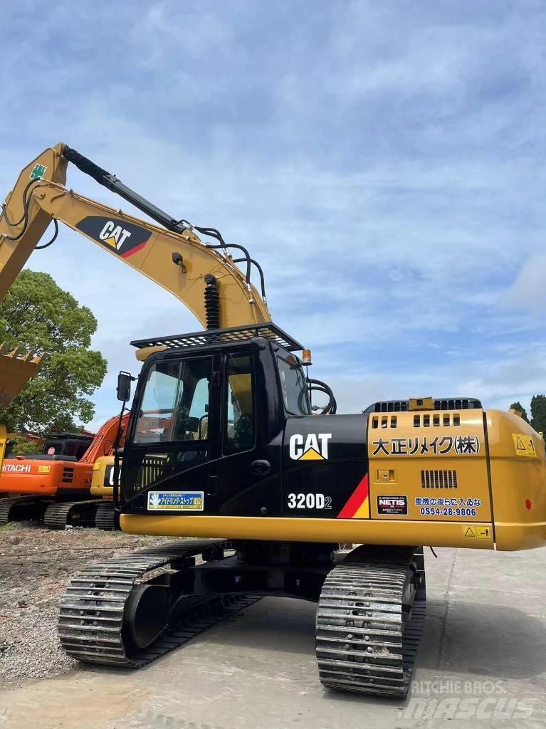 CAT 320 D2 Paletli ekskavatörler
