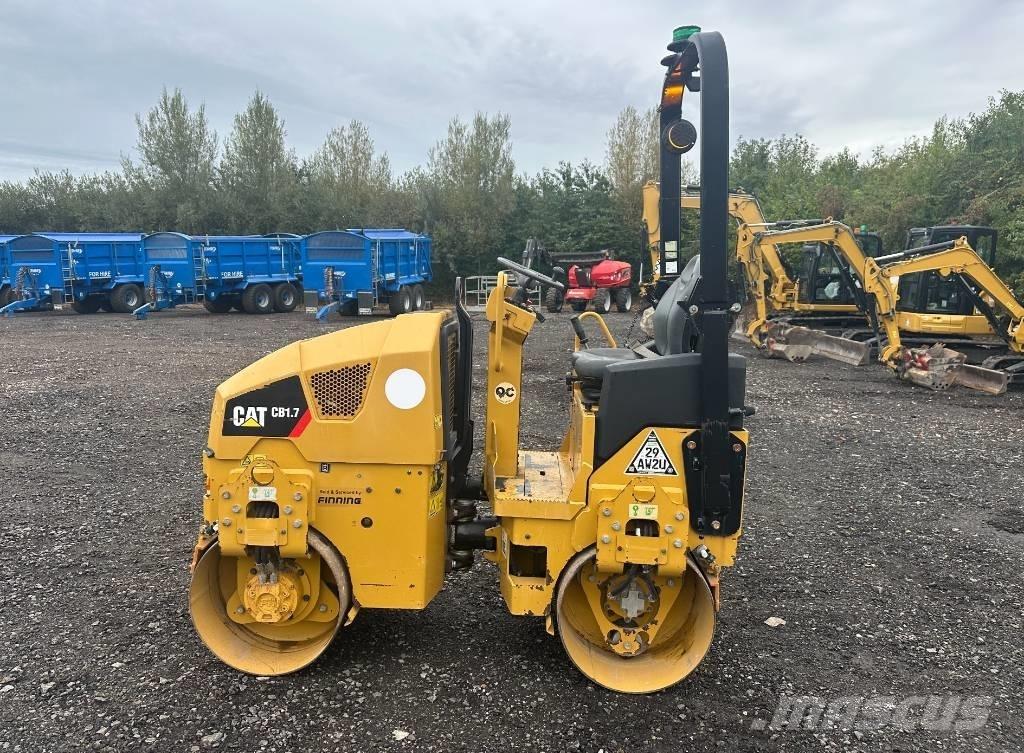 CAT CB 1.7 Çift tamburlu silindirler