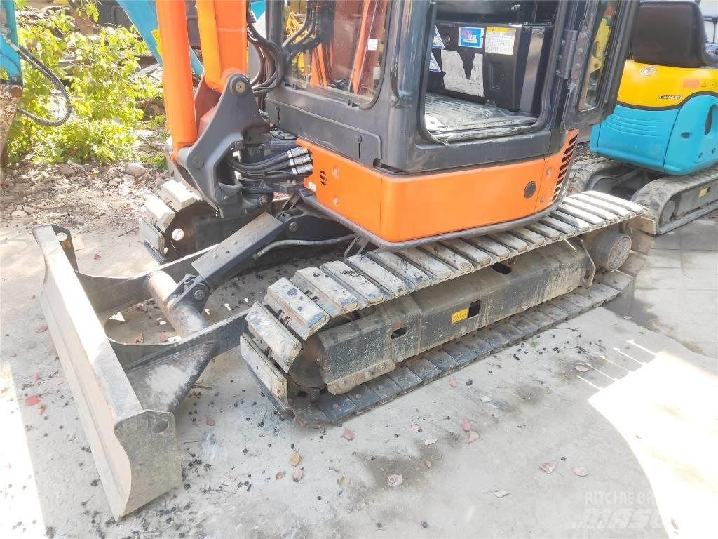 Hitachi ZX 30 U Mini ekskavatörler, 7 tona dek