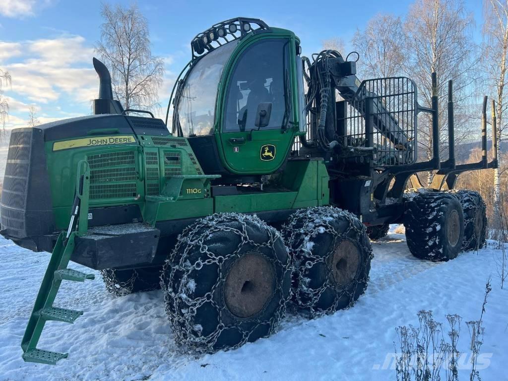 John Deere 1110 G Tomruk yükleyici traktörler