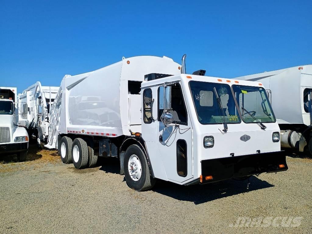 Crane Carrier LE Atik kamyonlari