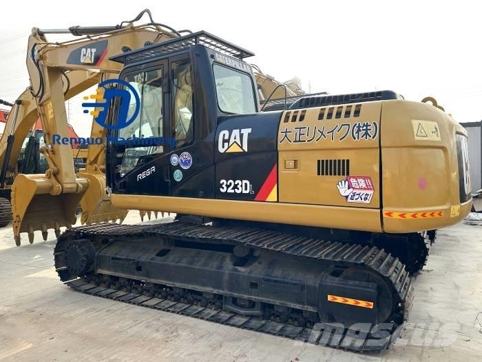 CAT 323D/323/323DL Paletli ekskavatörler