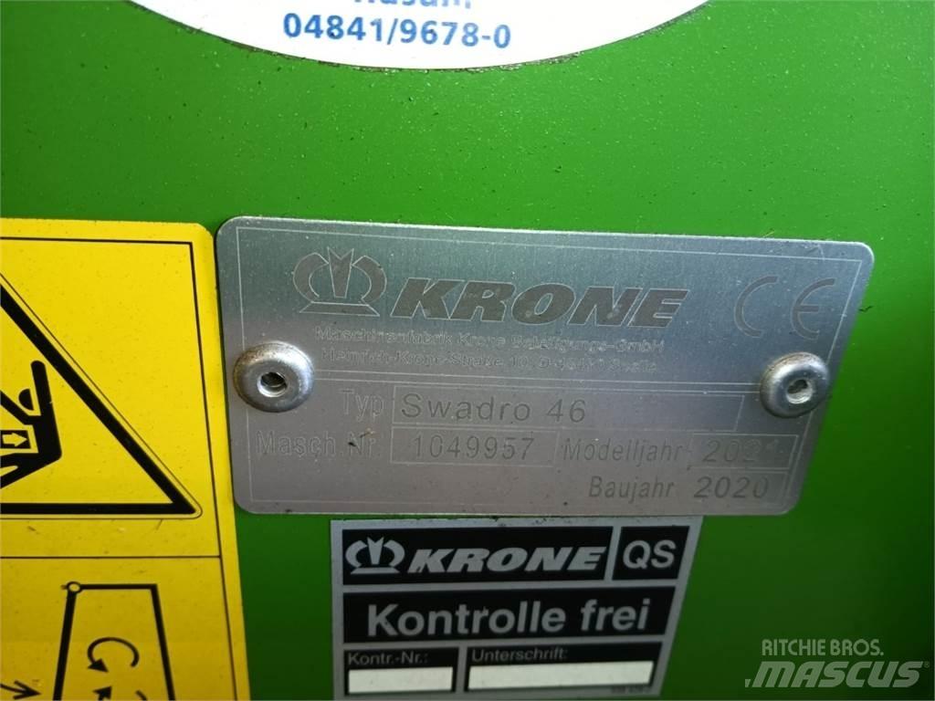 Krone Swadro 46 Kendi yürür saman makinaları