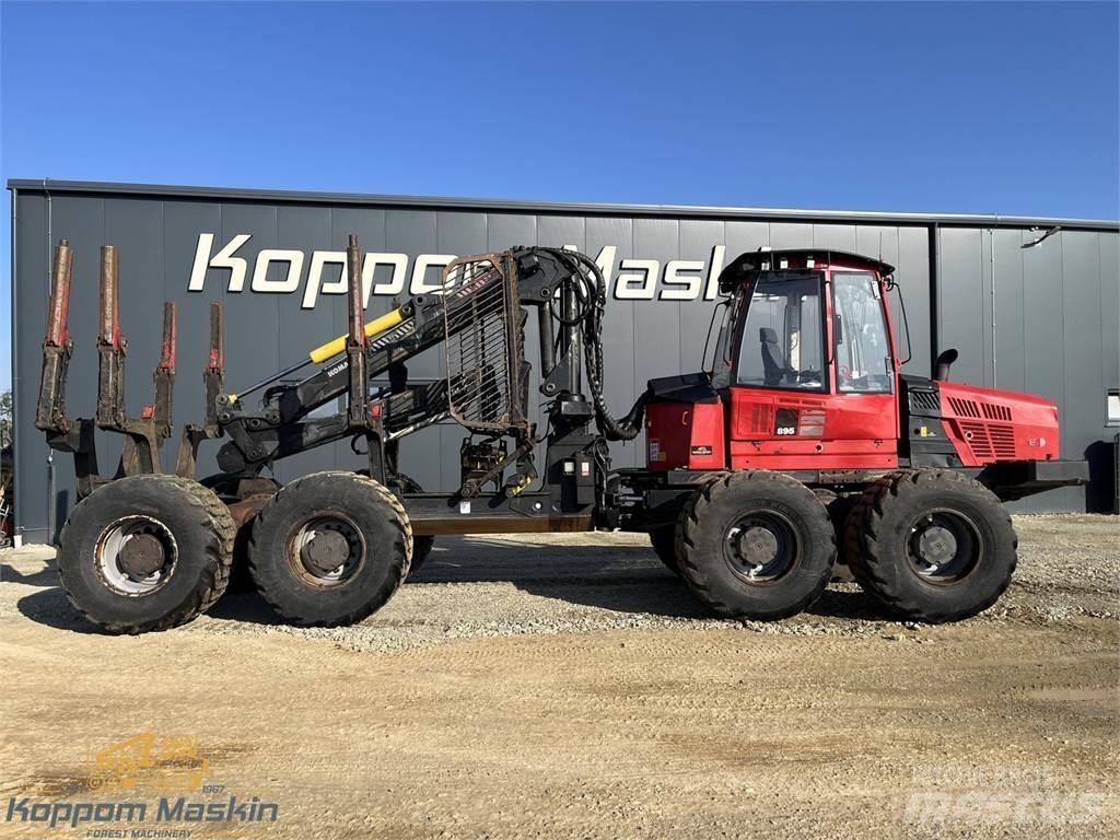 Komatsu 895 Tomruk yükleyici traktörler