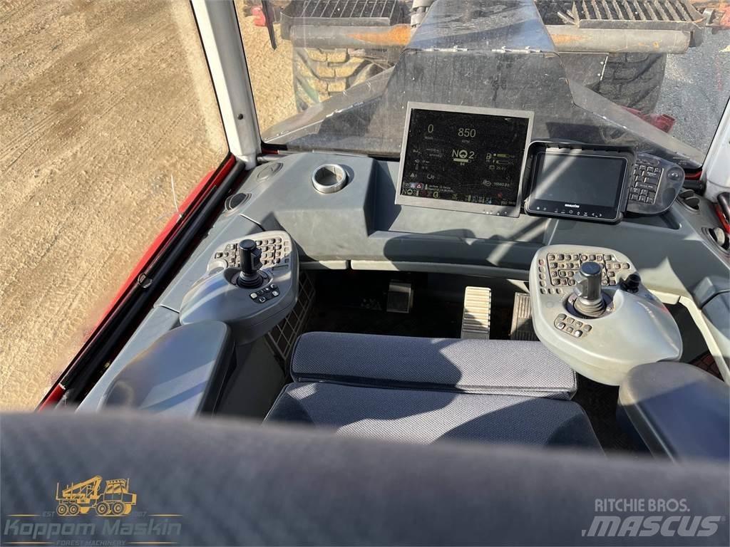 Komatsu 895 Tomruk yükleyici traktörler