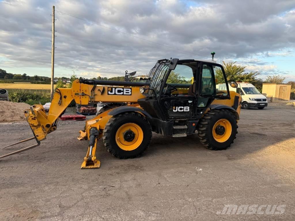 JCB 535-140 Hiviz Teleskopik yükleyiciler